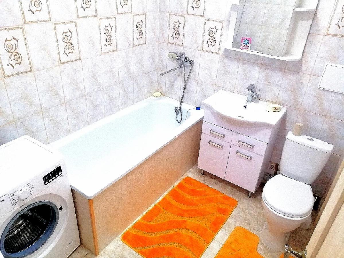Уютная Трешка Atyrau Ngoại thất bức ảnh