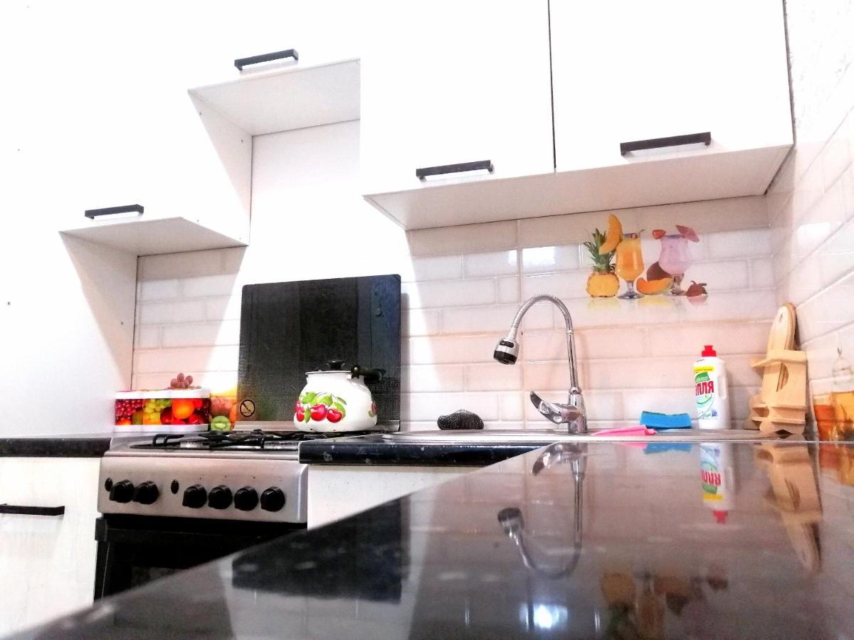 Уютная Трешка Atyrau Ngoại thất bức ảnh